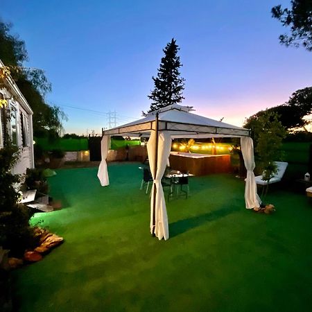 Nomada, Chalet Con Piscina En Alcalá de Guadaira מראה חיצוני תמונה
